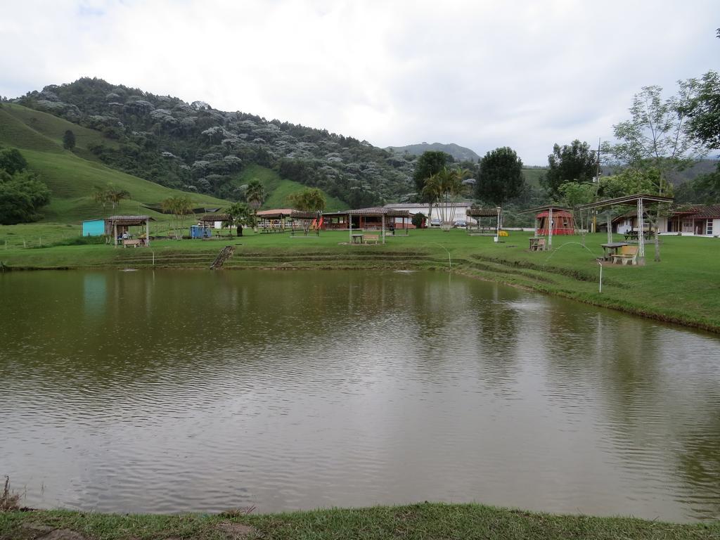 Finca Recreacional Marcelandia Santa Rosa de Cabal Luaran gambar